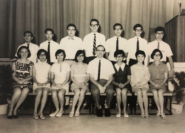 Staff Photo 教職員合照